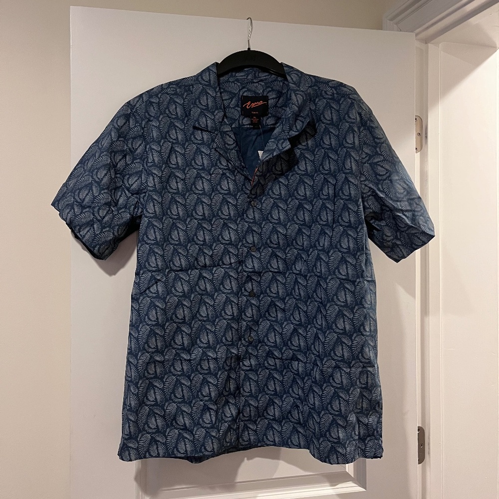XL Slim Fit Short Sleeve Shirt
